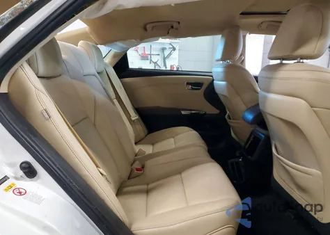 2016 Toyota Avalon Hybrid z USA, uszkodzony, nr VIN 4T1BD1EB3GU054985